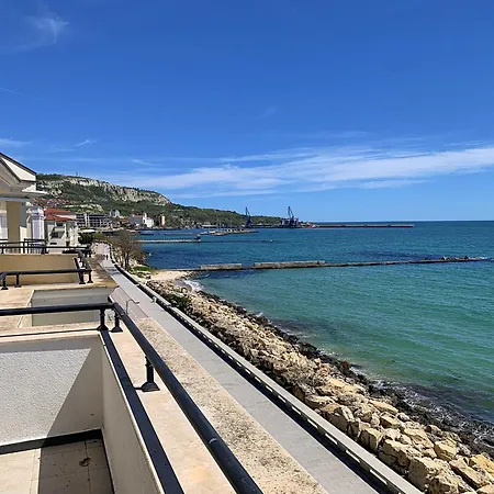 Rosina - Carpe Diem Apartment Balchik