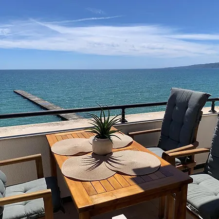 Rosina - Carpe Diem Apartment Balchik