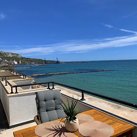 Rosina - Carpe Diem Apartment Balchik